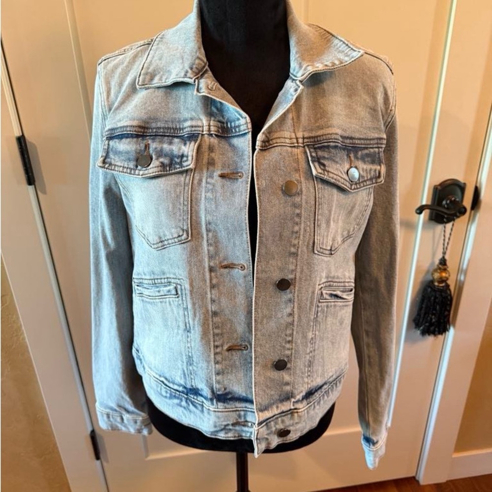 KUT From The Kloth Denim Jacket Women’s Size Medium